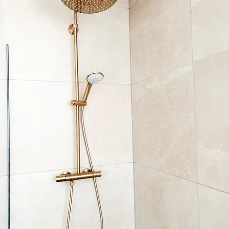 Penthouse *a La Belle Etoile* * Wahlbach